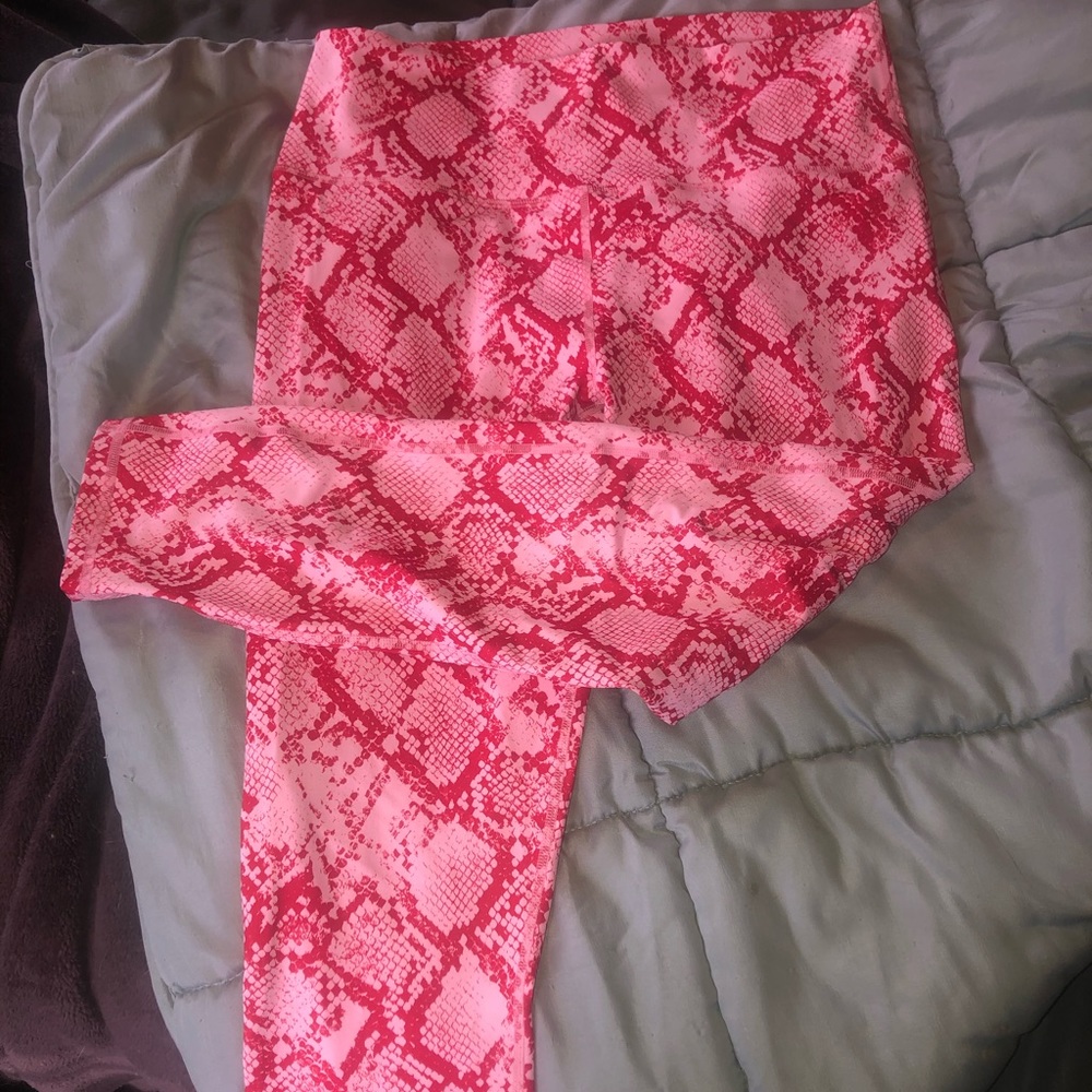 Fabletics power hold leggings